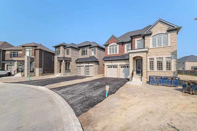 31 Dolomite Drive, Brampton - photo 3