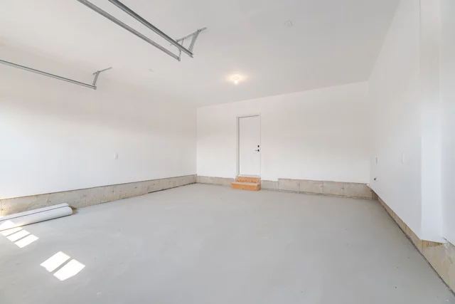 31 Dolomite Drive, Brampton - photo 6