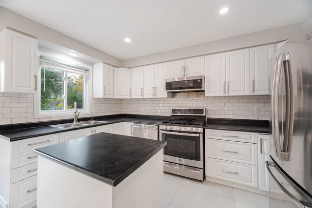 8 Kirkham Drive, Ajax - photo 11