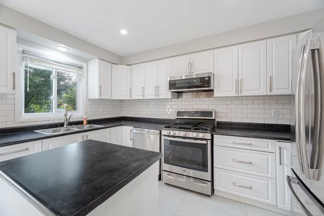 8 Kirkham Drive, Ajax - photo 15