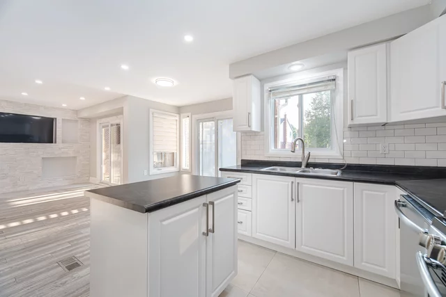 8 Kirkham Drive, Ajax - photo 16