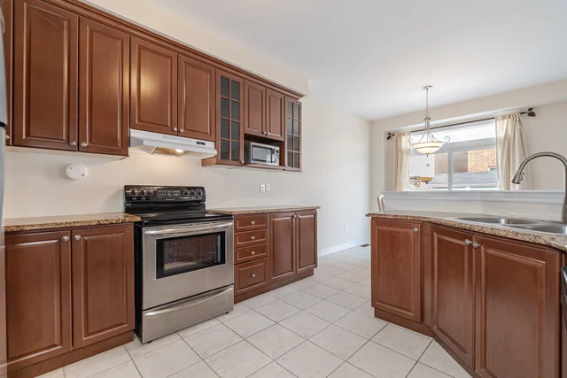26 Bosco Drive, Woodbridge - photo 22