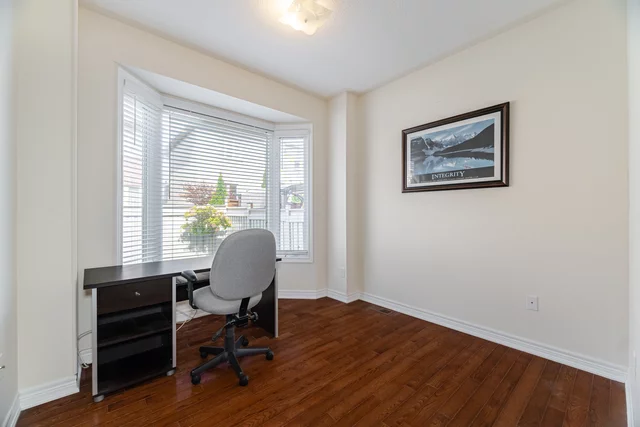 26 Bosco Drive, Woodbridge - photo 37