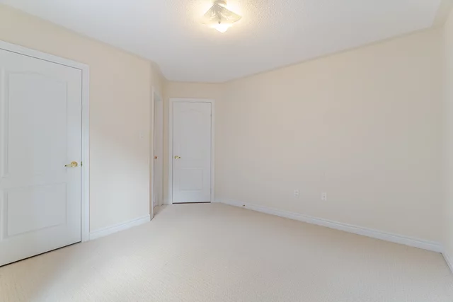 26 Bosco Drive, Woodbridge - photo 64