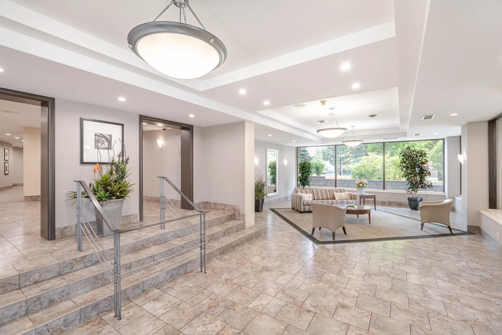#1707-4235 Sherwoodtowne Boulevard, Mississauga - photo 4