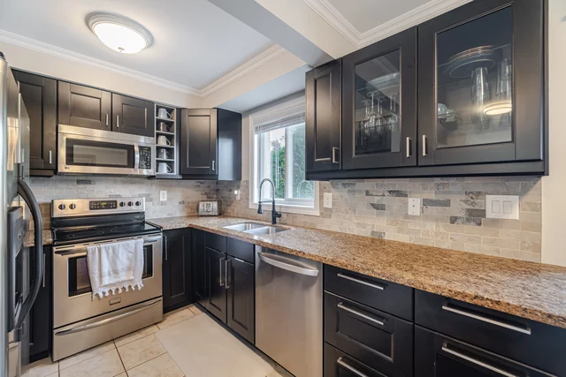 86 Atwood Avenue, Georgetown - photo 14