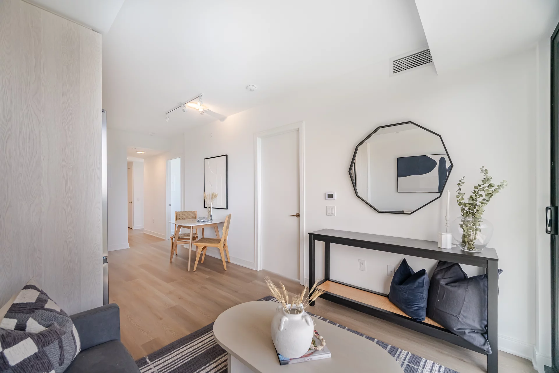 #914-86 Dundas Street East, Mississauga - photo 16