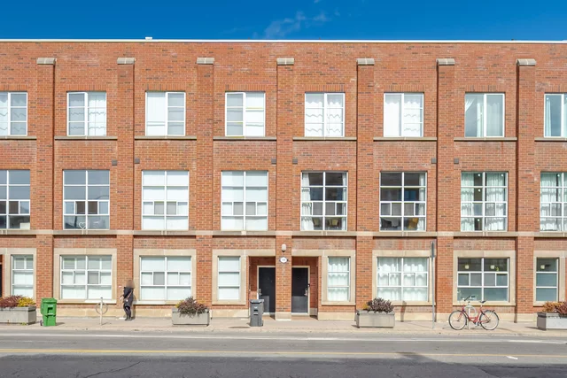 #2-1390 Bloor Street West, Toronto - photo 1
