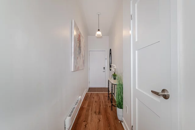 #2-1390 Bloor Street West, Toronto - photo 5