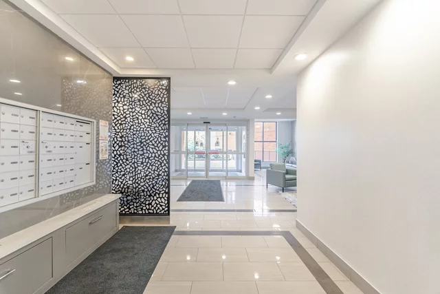 #203-102 Bronte Road, Oakville - photo 30