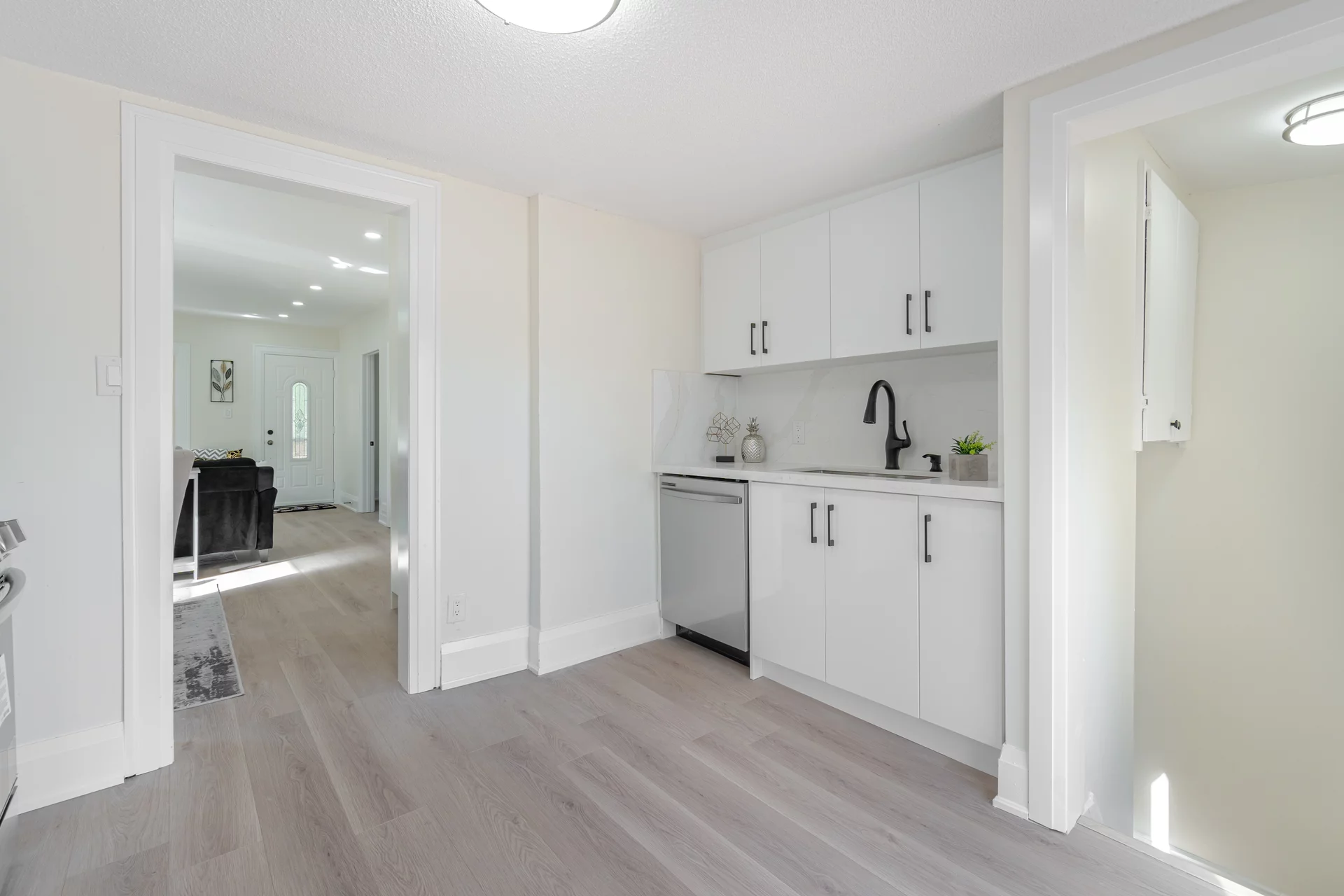 139 Gladstone Avenue, Oshawa - photo 24