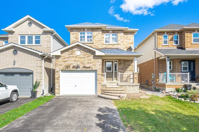 221 High Street, Bowmanville - photo 1