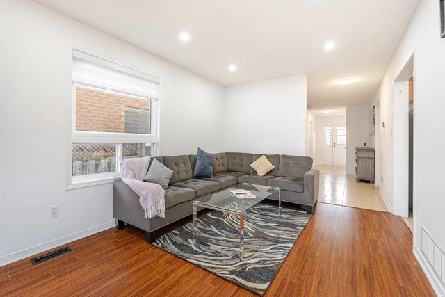 221 High Street, Bowmanville - photo 10