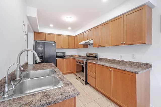 221 High Street, Bowmanville - photo 19