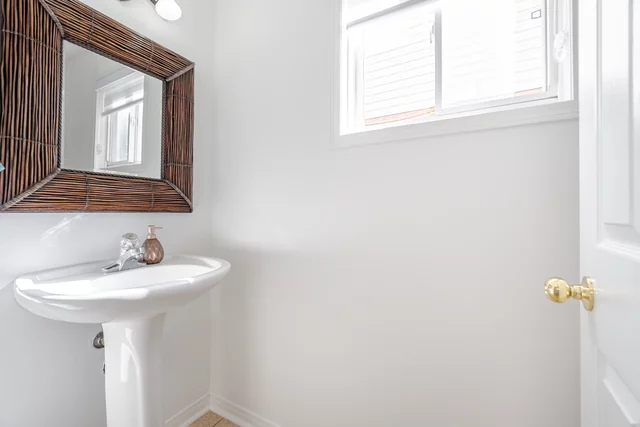 221 High Street, Bowmanville - photo 23