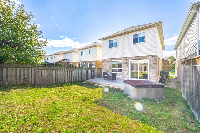221 High Street, Bowmanville - photo 42