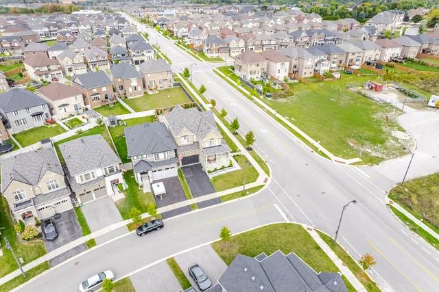 2 Hackett Street, East Gwillimbury - photo 4