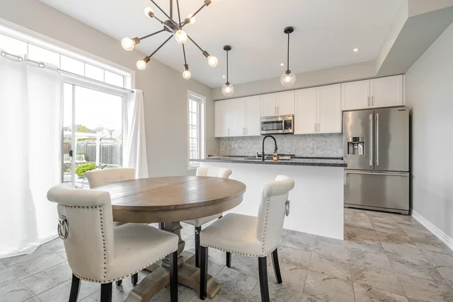 2 Hackett Street, East Gwillimbury - photo 26