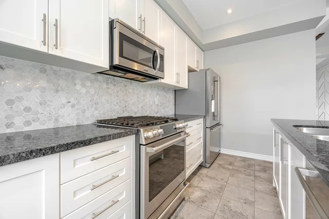 2 Hackett Street, East Gwillimbury - photo 30