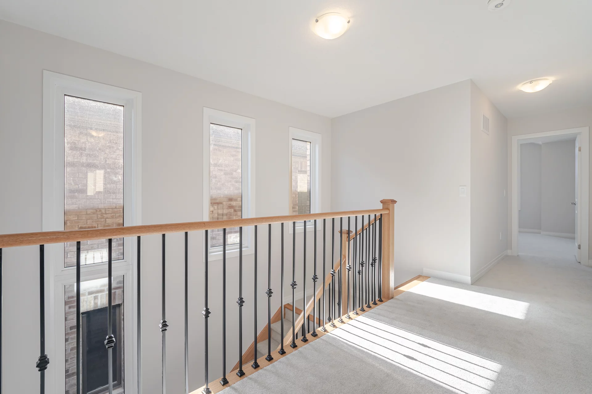 3137800