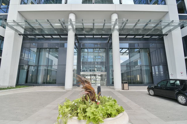 #803-55 Eglinton Avenue West, Mississauga - photo 4