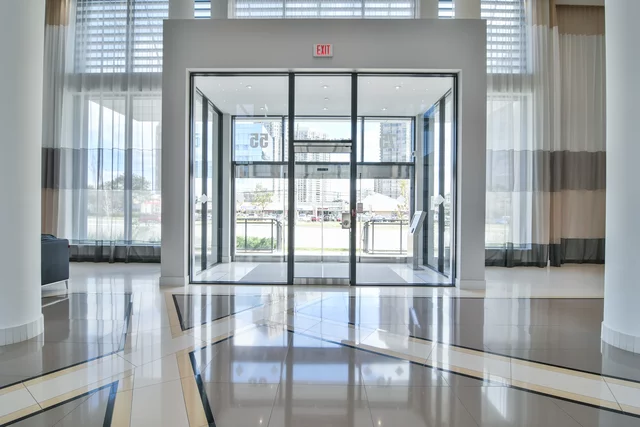 #803-55 Eglinton Avenue West, Mississauga - photo 5