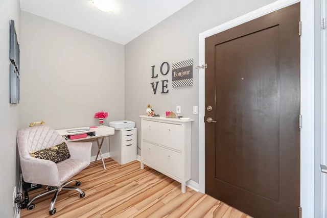 #803-55 Eglinton Avenue West, Mississauga - photo 12