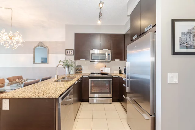 #803-55 Eglinton Avenue West, Mississauga - photo 16