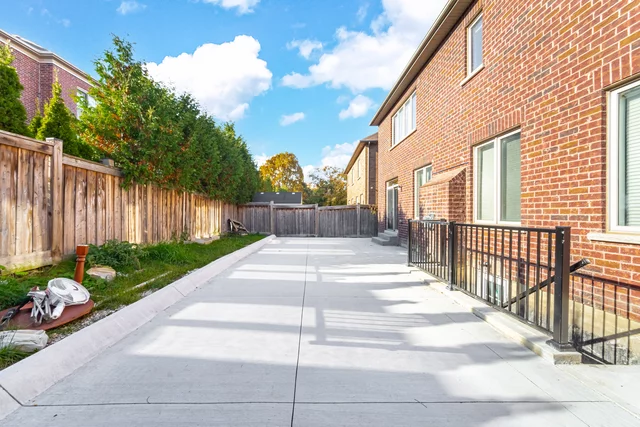 4 Danfield Court, Brampton - photo 69