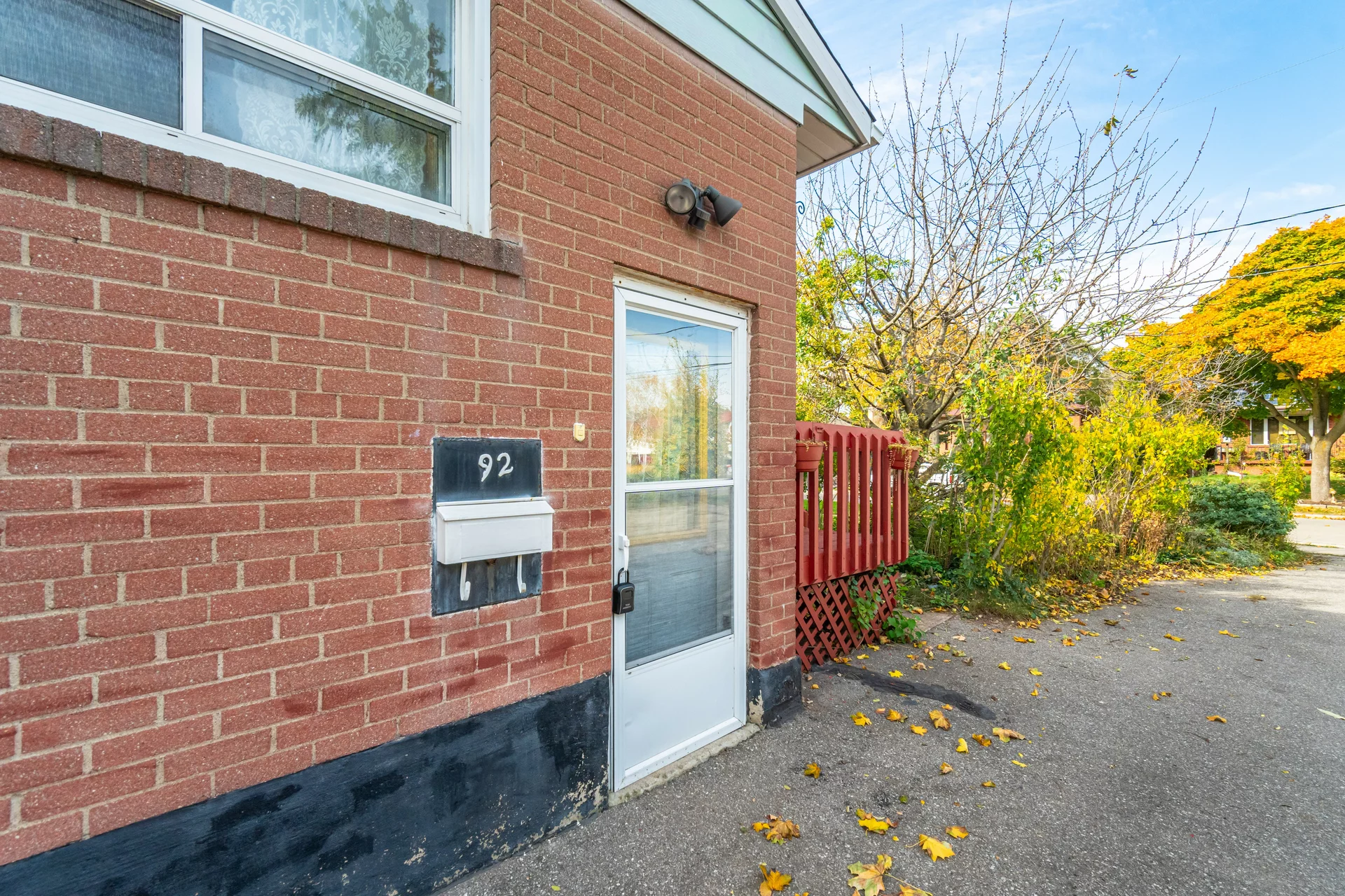 92 Miller Road, Oakville - photo 14
