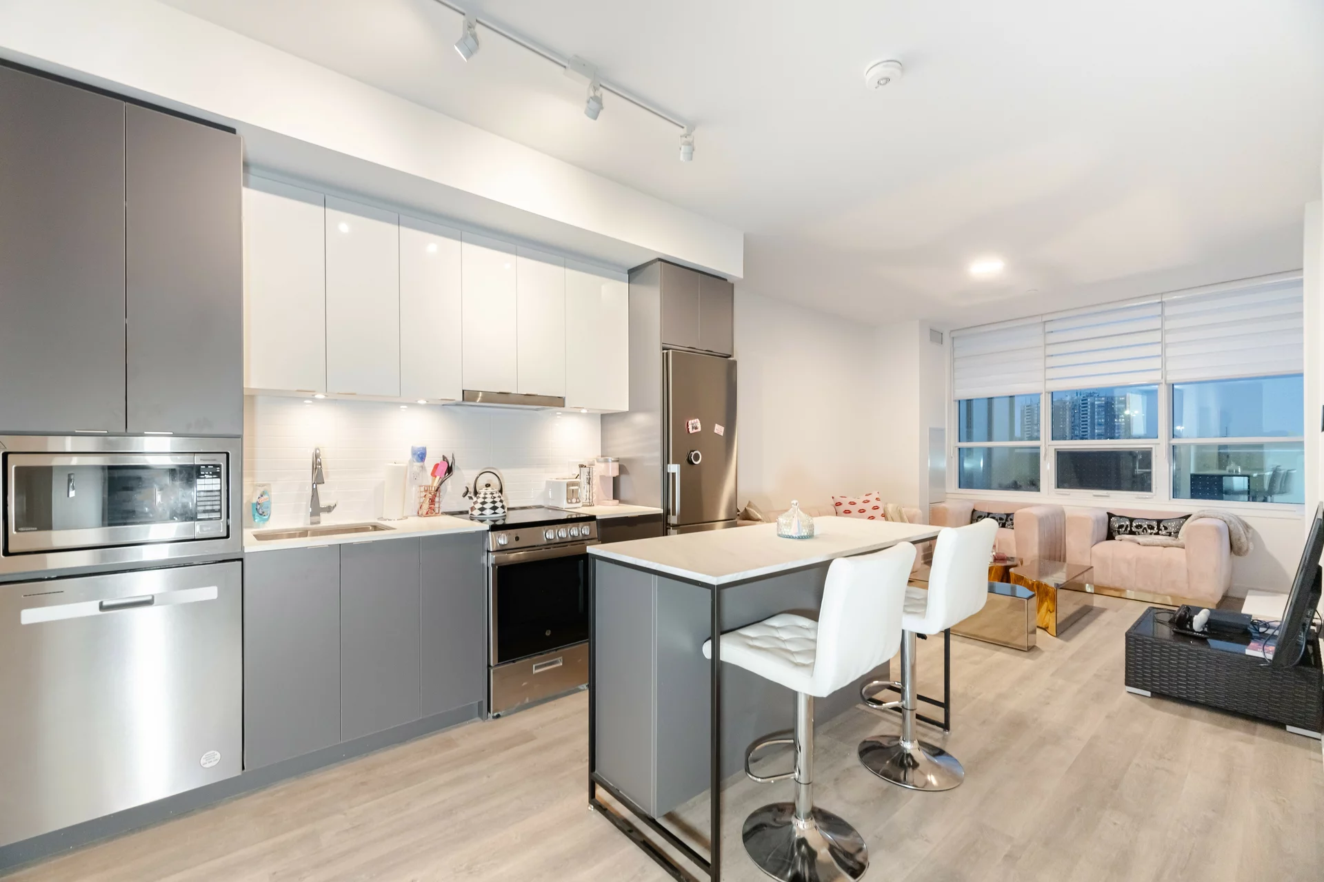 #B226-50 Upper Mall Way, Vaughan - photo 8