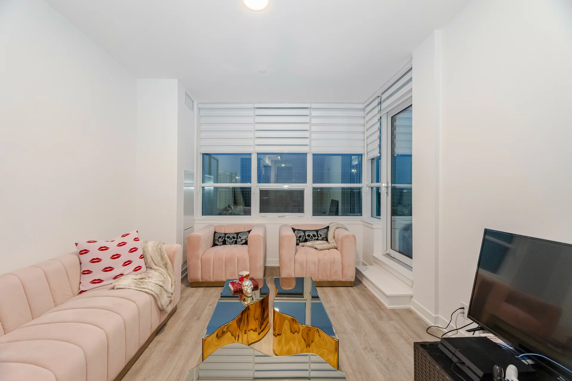 #B226-50 Upper Mall Way, Vaughan - photo 14