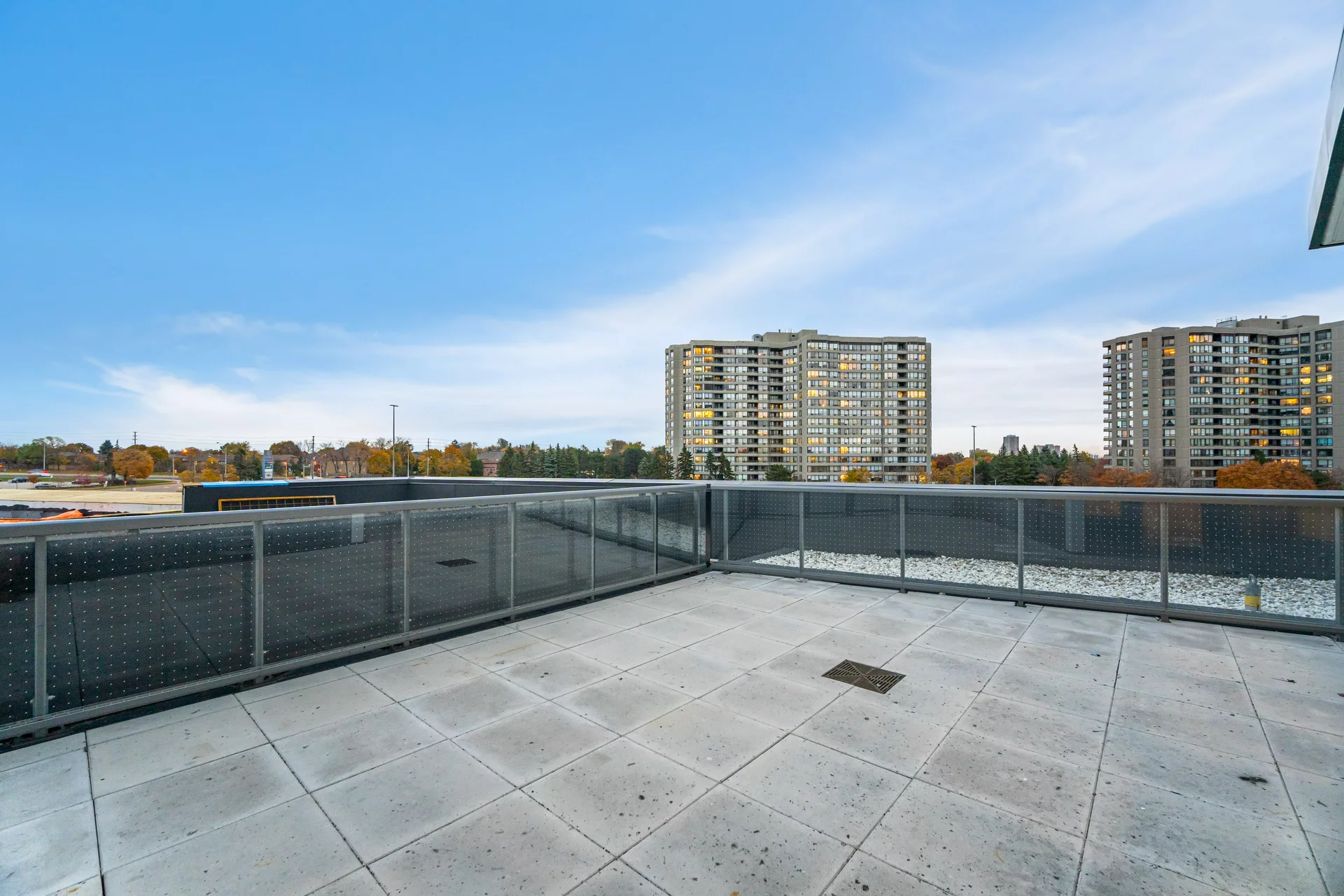 #B226-50 Upper Mall Way, Vaughan - photo 27