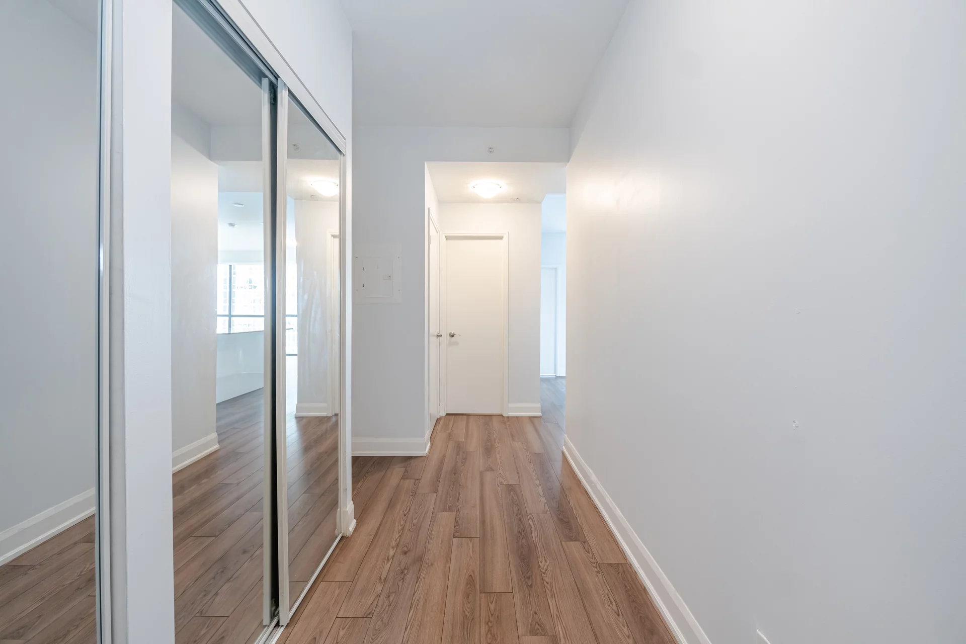 #1909-2910 Highway 7, Vaughan - photo 9