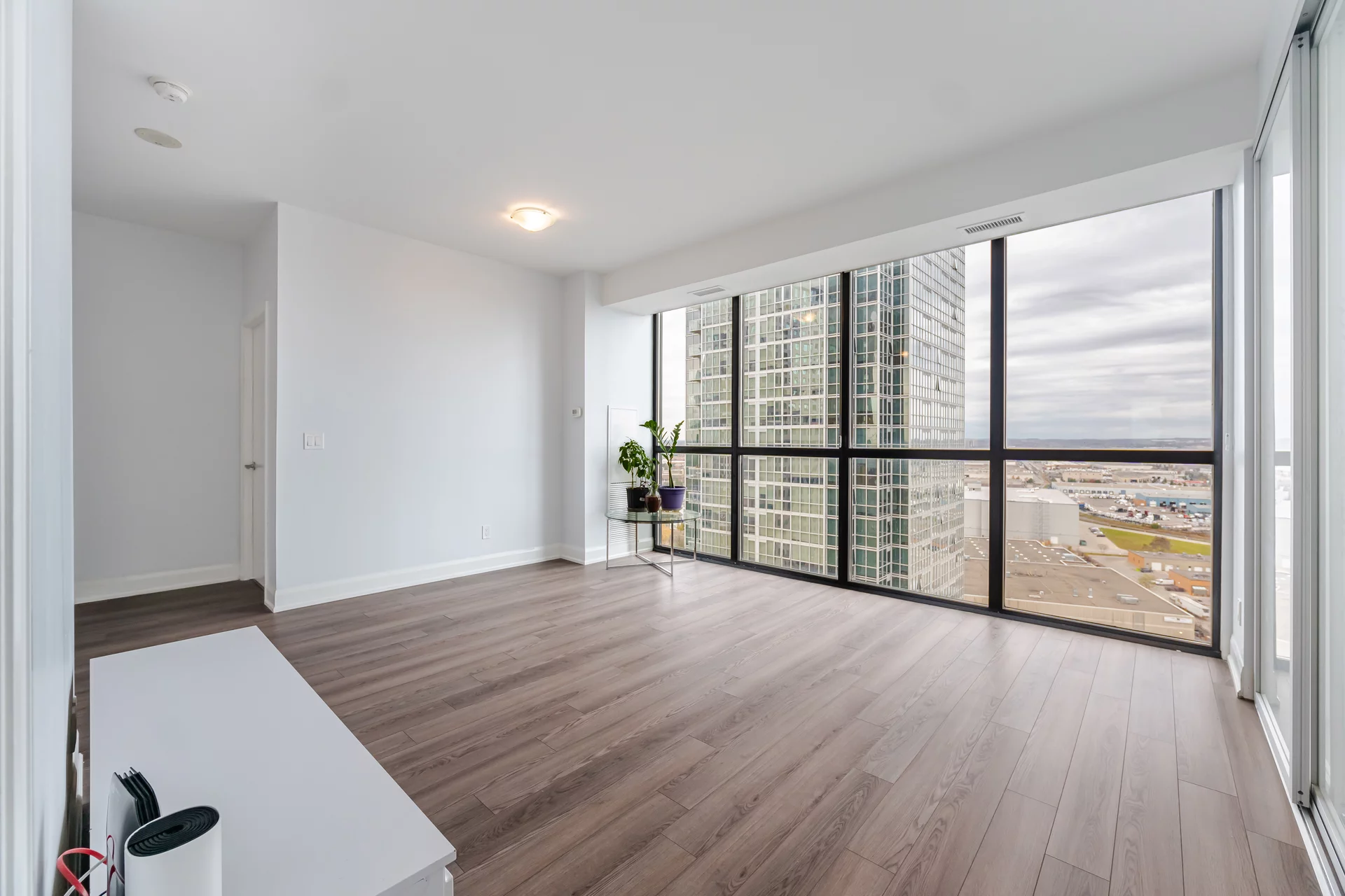 #1909-2910 Highway 7, Vaughan - photo 18
