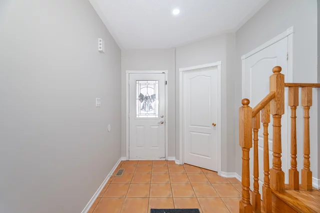 18 Monaco Court, Brampton - photo 4