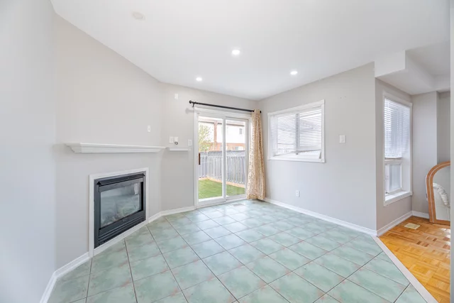18 Monaco Court, Brampton - photo 9