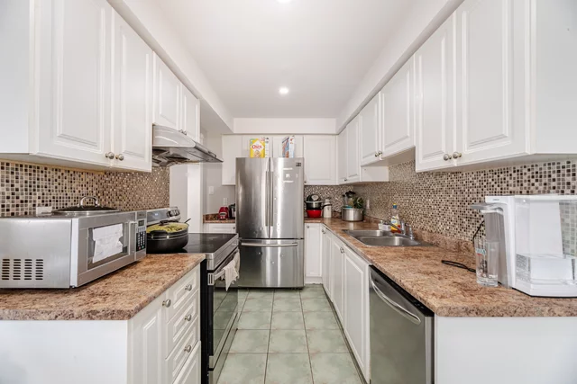 18 Monaco Court, Brampton - photo 12