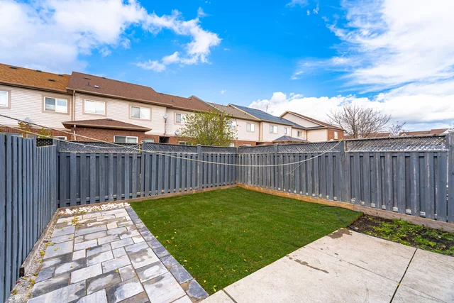 18 Monaco Court, Brampton - photo 33