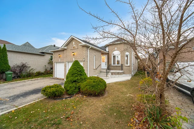 10 Albiwoods Trail, Bolton - photo 1
