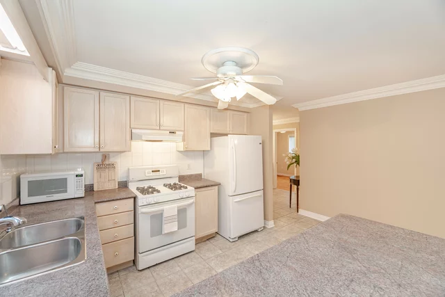 10 Albiwoods Trail, Bolton - photo 10