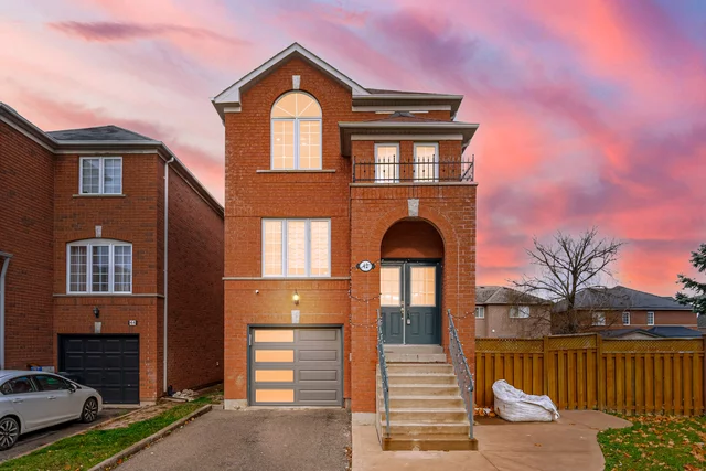 42 Domenico Crescent, Brampton - photo 1