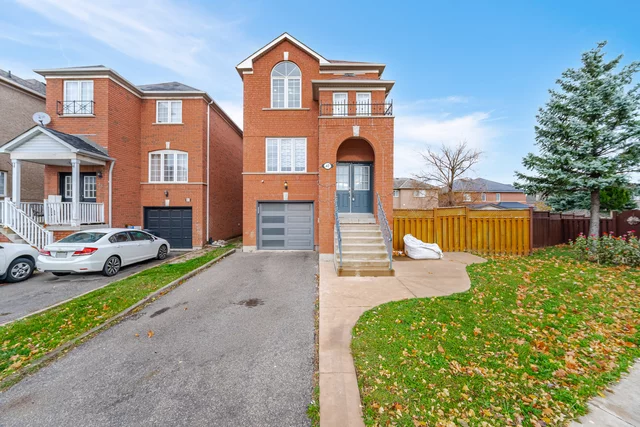 42 Domenico Crescent, Brampton - photo 2