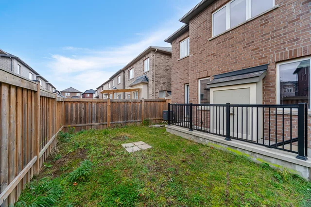 296 Remembrance Road, Brampton - photo 43