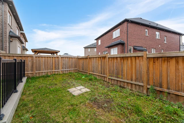 296 Remembrance Road, Brampton - photo 45