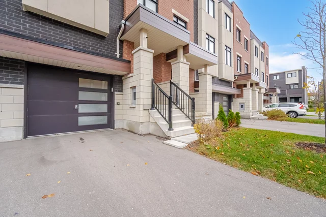 979 Kicking Horse Path, Oshawa - photo 3