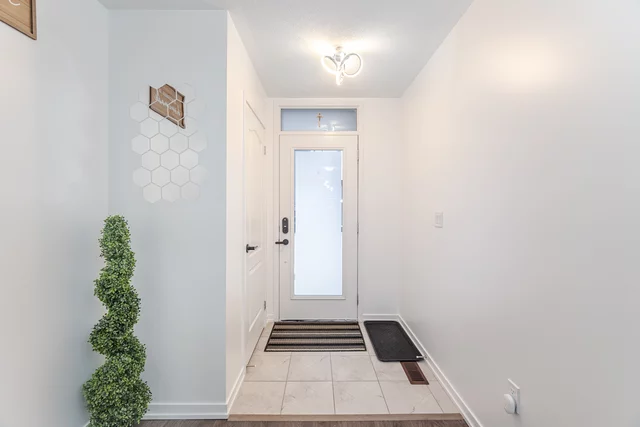 979 Kicking Horse Path, Oshawa - photo 6