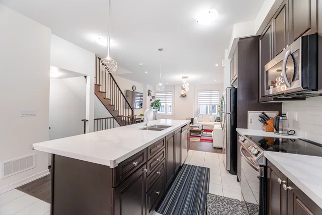 979 Kicking Horse Path, Oshawa - photo 17