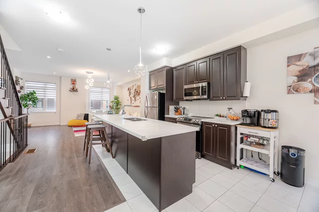 979 Kicking Horse Path, Oshawa - photo 18