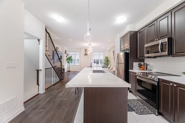979 Kicking Horse Path, Oshawa - photo 19